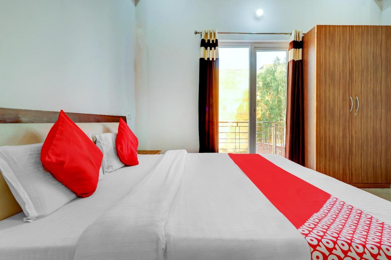 Oyo 72429 New Abhinandan Hotel Amroha Exterior photo